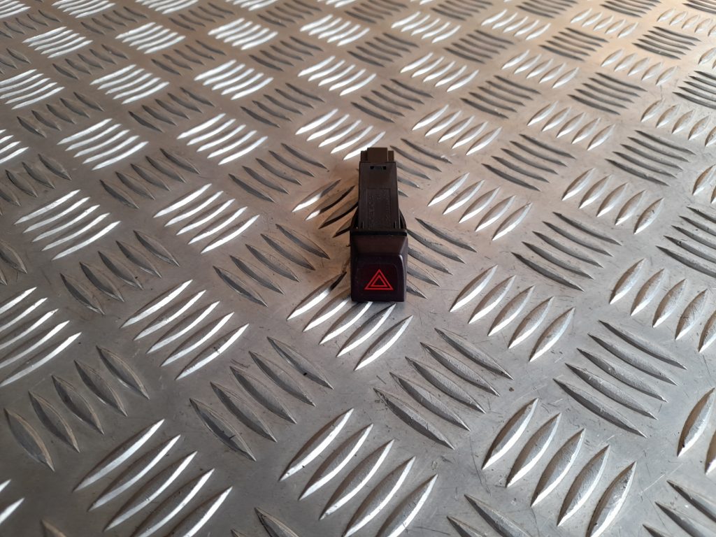 Trauksmes poga priekš VOLVO XC60 2009 1 Trauksmes poga priekš VOLVO XC60 2009