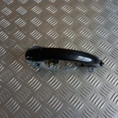 Priekšējāis labais durvju rokturis priekš VW TOUAREG 2007