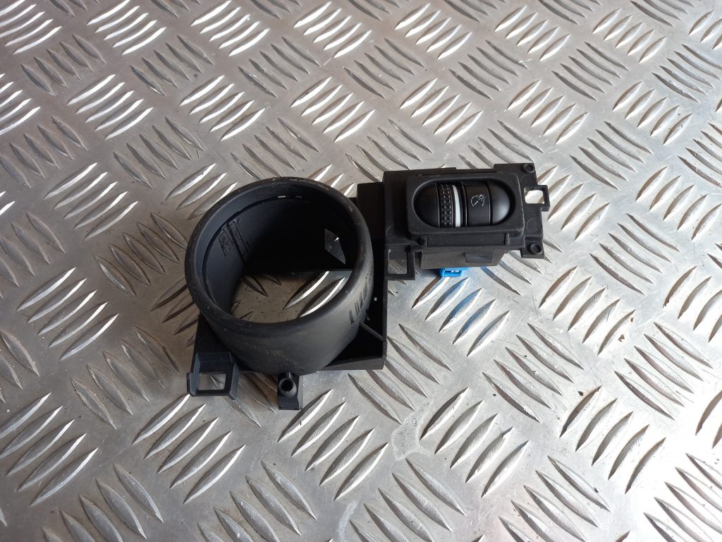 Gaismas spilgtuma regulēšanas poga priekš VW TOUAREG 2007 1 Gaismas spilgtuma regulēšanas poga priekš VW TOUAREG 2007