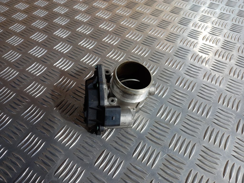 Droseļvārsts priekš VW TOUAREG 2007 1 Droseļvārsts priekš VW TOUAREG 2007