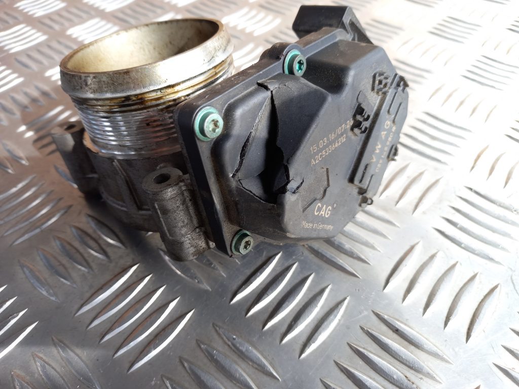 Droseļvārsts priekš VW TOUAREG 2007 2 Droseļvārsts priekš VW TOUAREG 2007