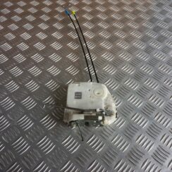 Aizmugurējo labo durvju slēdzene priekš MITSUBISHI ASX 2011