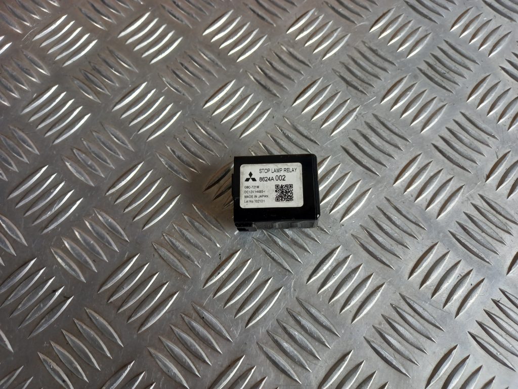 Stop signāla devējs priekš MITSUBISHI ASX 2011 1 Stop signāla devējs priekš MITSUBISHI ASX 2011