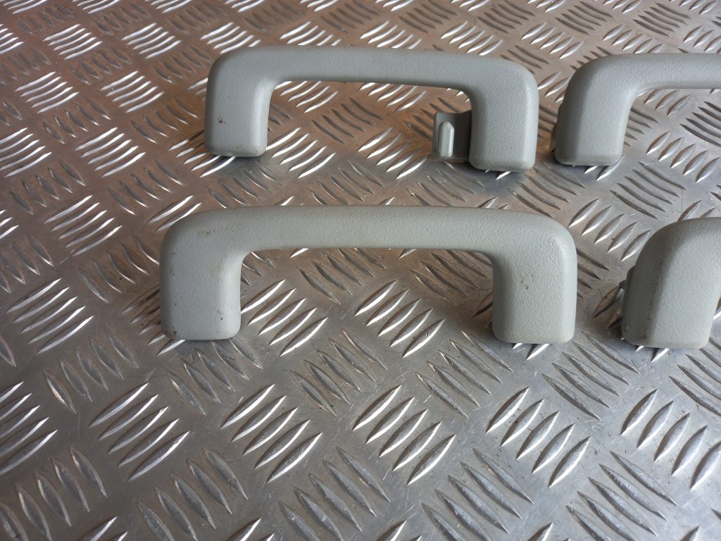 Salona rokturis griestos priekš MITSUBISHI ASX 2011 2 Salona rokturis griestos priekš MITSUBISHI ASX 2011