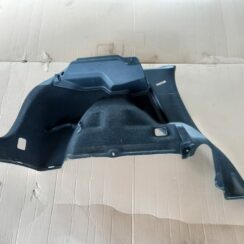 Bagāžnieka nodalījuma sānu apdare priekš MITSUBISHI ASX 2011