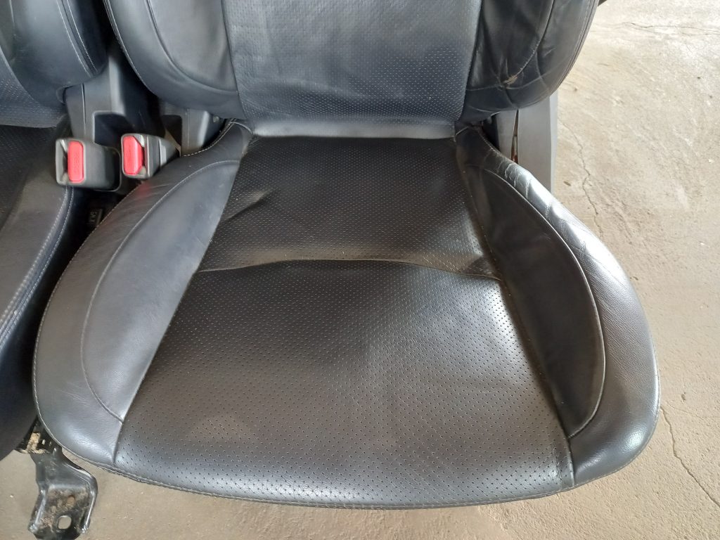 Sēdekļu komplekts priekš MITSUBISHI ASX 2011 10 Sēdekļu komplekts priekš MITSUBISHI ASX 2011