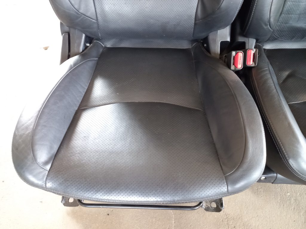 Sēdekļu komplekts priekš MITSUBISHI ASX 2011 13 Sēdekļu komplekts priekš MITSUBISHI ASX 2011