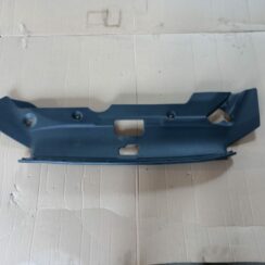 Radiatoru augšēja uzlika priekš MITSUBISHI ASX 2011