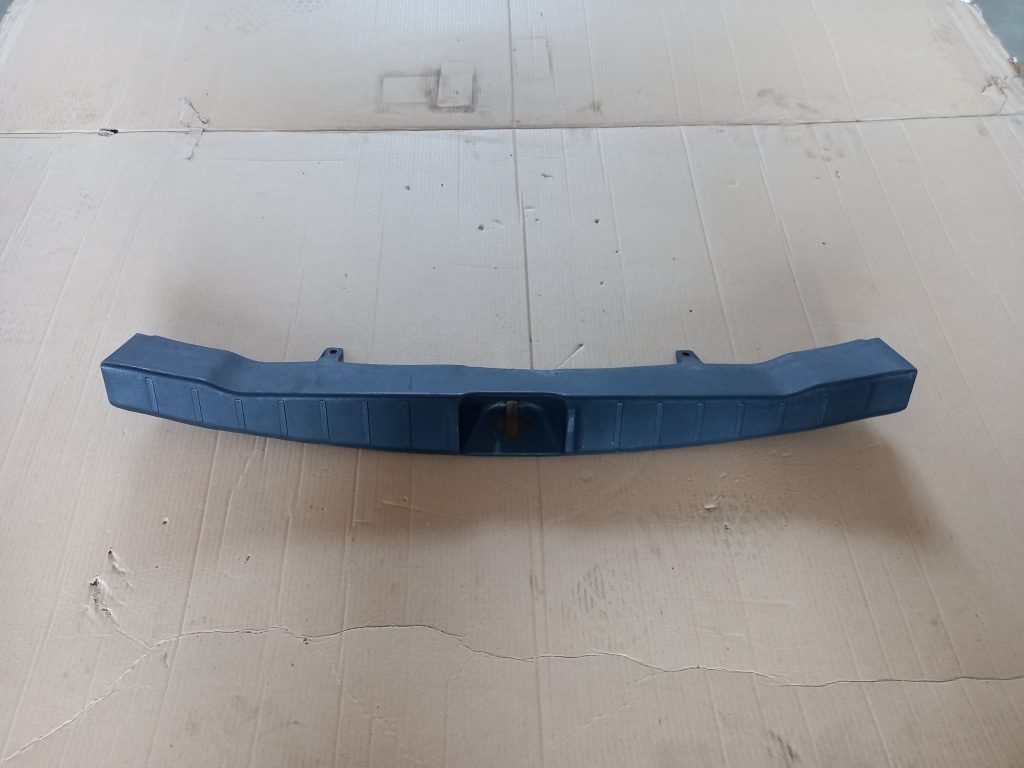 Bagāžnieka vāka apdare priekš MITSUBISHI ASX 2011 1 Bagāžnieka vāka apdare priekš MITSUBISHI ASX 2011