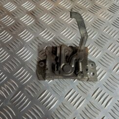 Pārsega slēdzene priekš MITSUBISHI ASX 2011