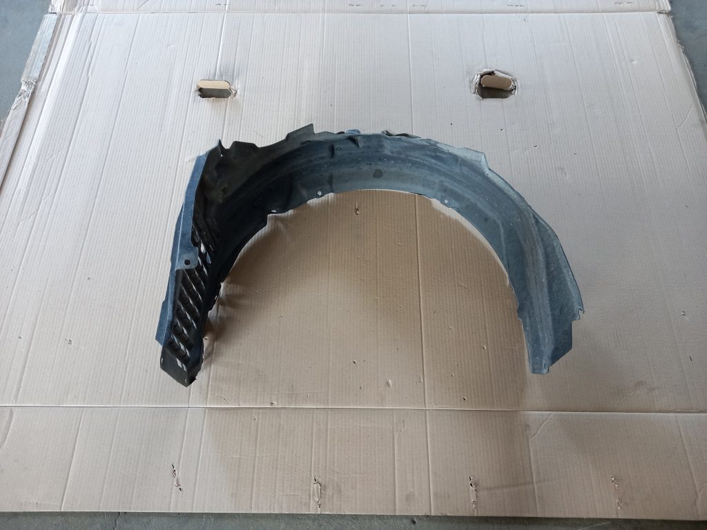 Priekšējais kreisais paspārns priekš MITSUBISHI LANCER 2009 1 Priekšējais kreisais paspārns priekš MITSUBISHI LANCER 2009