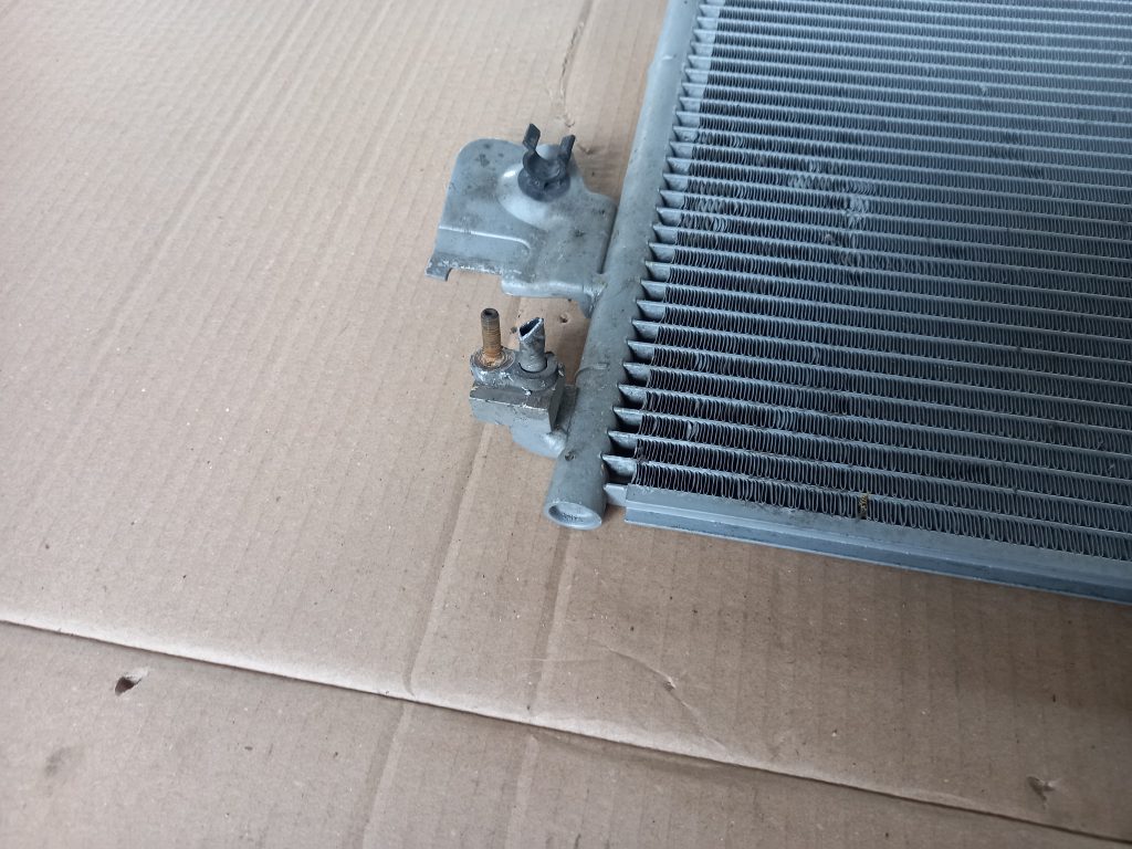 Gaisa kondicioniera radiators priekš MITSUBISHI LANCER 2009 4 Gaisa kondicioniera radiators priekš MITSUBISHI LANCER 2009