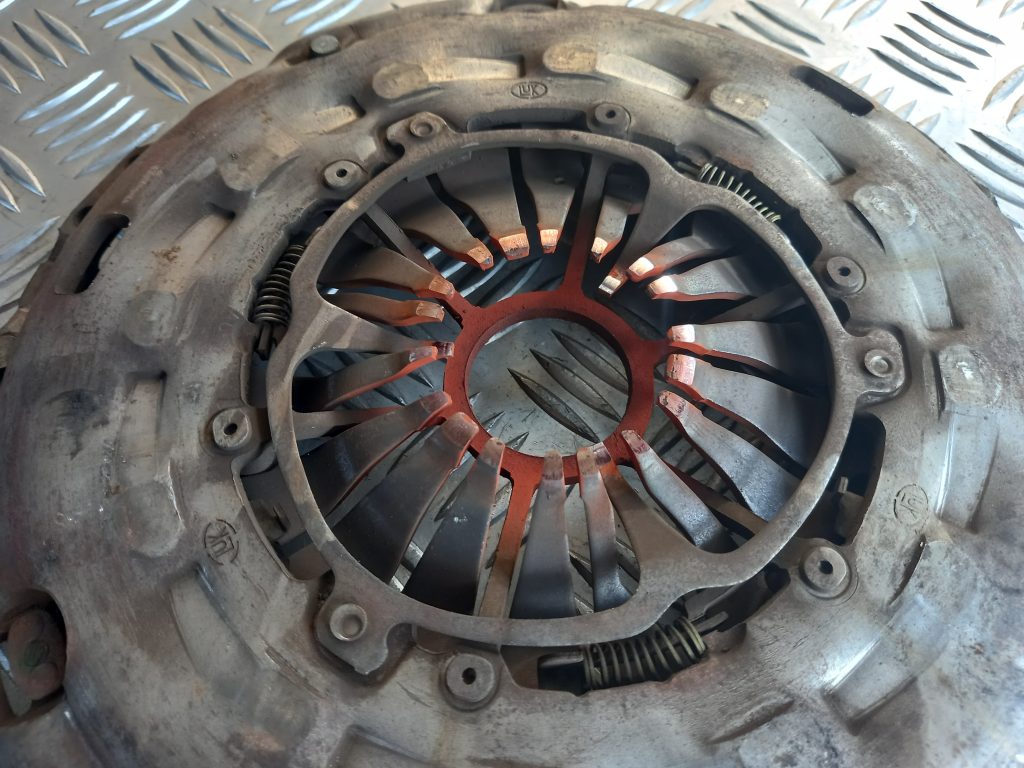 Sajūga komplekts priekš MITSUBISHI LANCER 2009 3 Sajūga komplekts priekš MITSUBISHI LANCER 2009