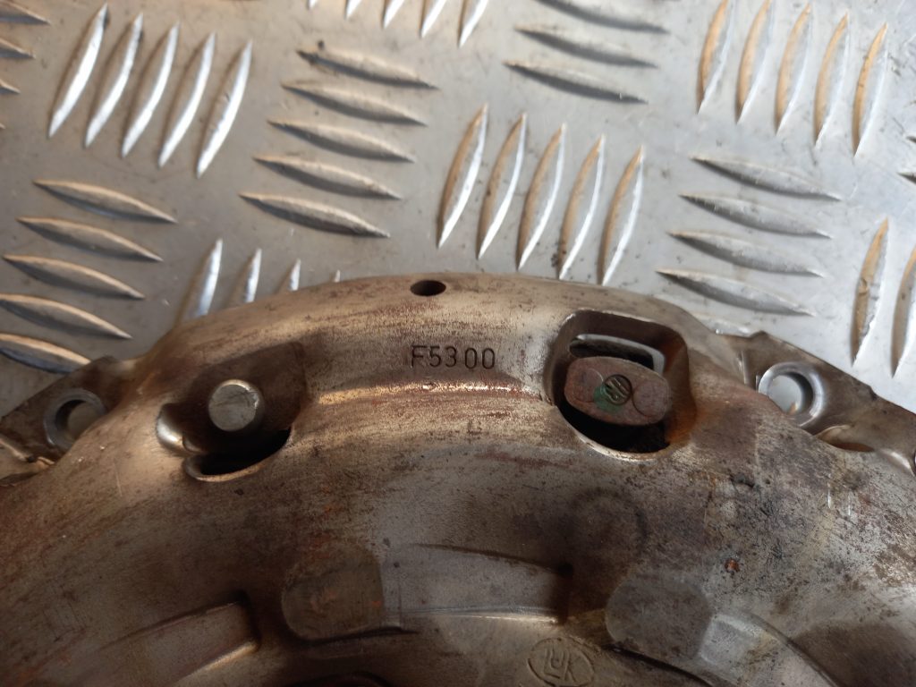 Sajūga komplekts priekš MITSUBISHI LANCER 2009 6 Sajūga komplekts priekš MITSUBISHI LANCER 2009