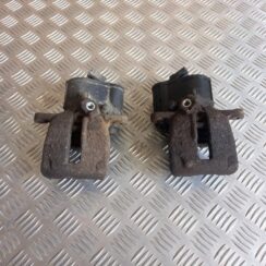 Aizmugurējais kreisais suports priekš VW PASSAT CC 2009