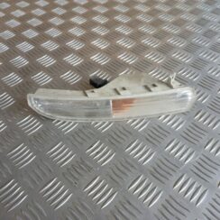 Pagrieziena signala lukturis priekš VW PASSAT CC 2009