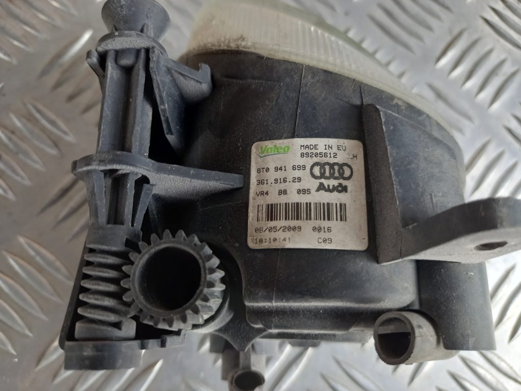 Miglas lukturis priekšā pa kreisi priekš VW PASSAT CC 2009 2 Miglas lukturis priekšā pa kreisi priekš VW PASSAT CC 2009