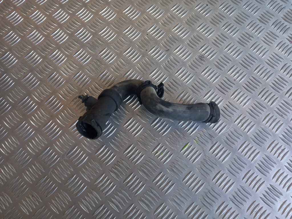 Dzesēšanas caurule priekš AUDI A6 1998 1 Dzesēšanas caurule priekš AUDI A6 1998