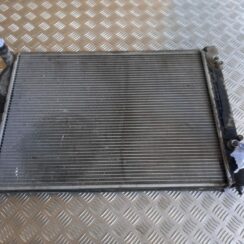 Dzesēšanas radiators priekš AUDI A6 1998