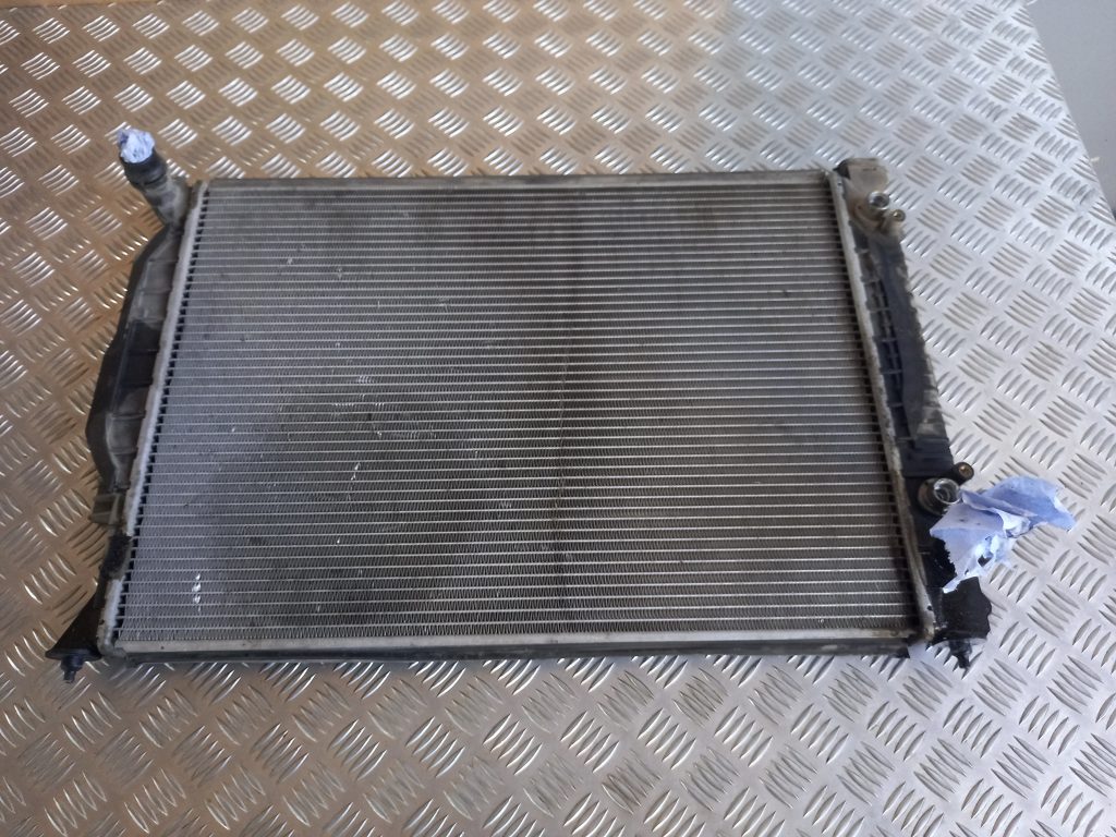 Dzesēšanas radiators priekš AUDI A6 1998