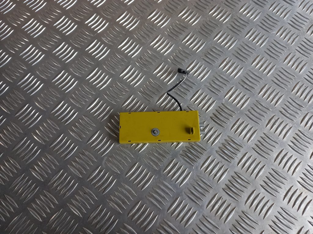 Antenas pastiprinātāja bloks priekš LAND ROVER FREELANDER 2007 1 Antenas pastiprinātāja bloks priekš LAND ROVER FREELANDER 2007