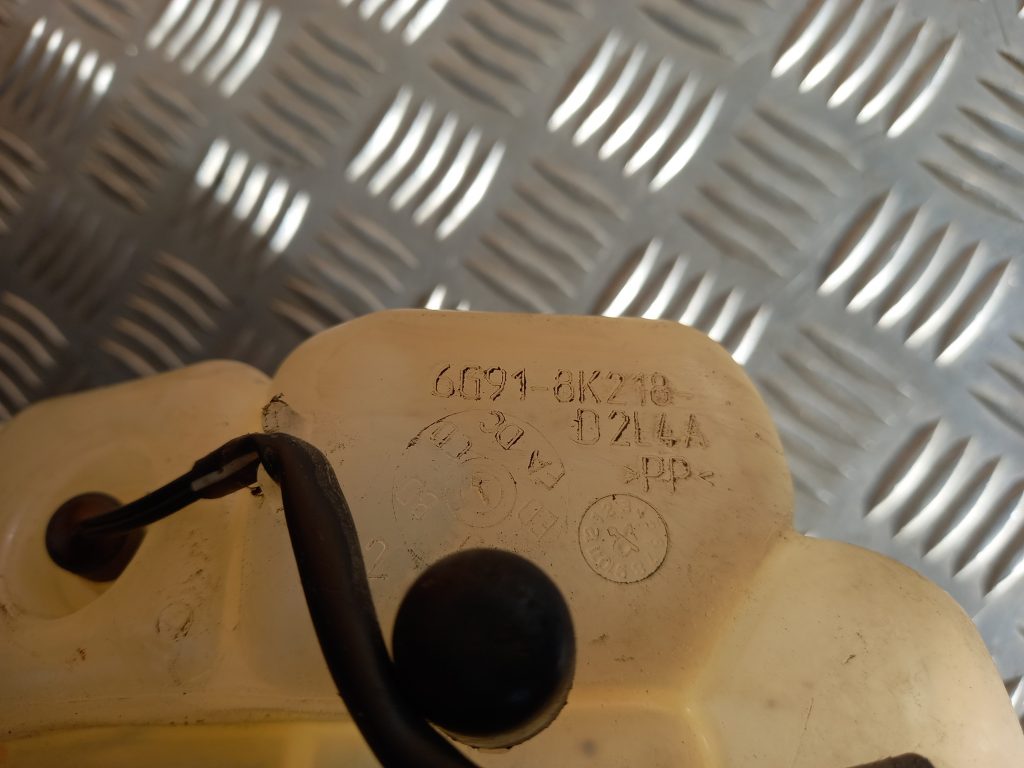 Dzesēšanas šķidruma tvertne priekš LAND ROVER FREELANDER 2007 3 Dzesēšanas šķidruma tvertne priekš LAND ROVER FREELANDER 2007