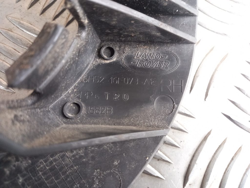 Priekšēja bufera kronšteins priekš LAND ROVER FREELANDER 2007