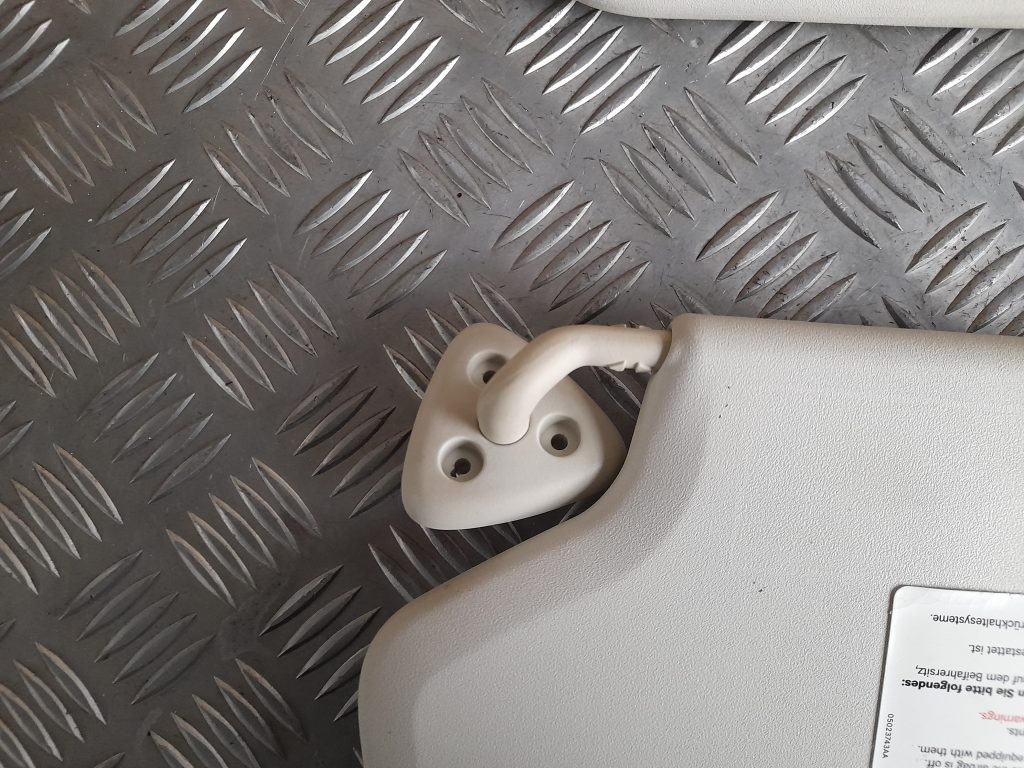 Saules aizsargs priekš DODGE JOURNEY 2008 4 Saules aizsargs priekš DODGE JOURNEY 2008