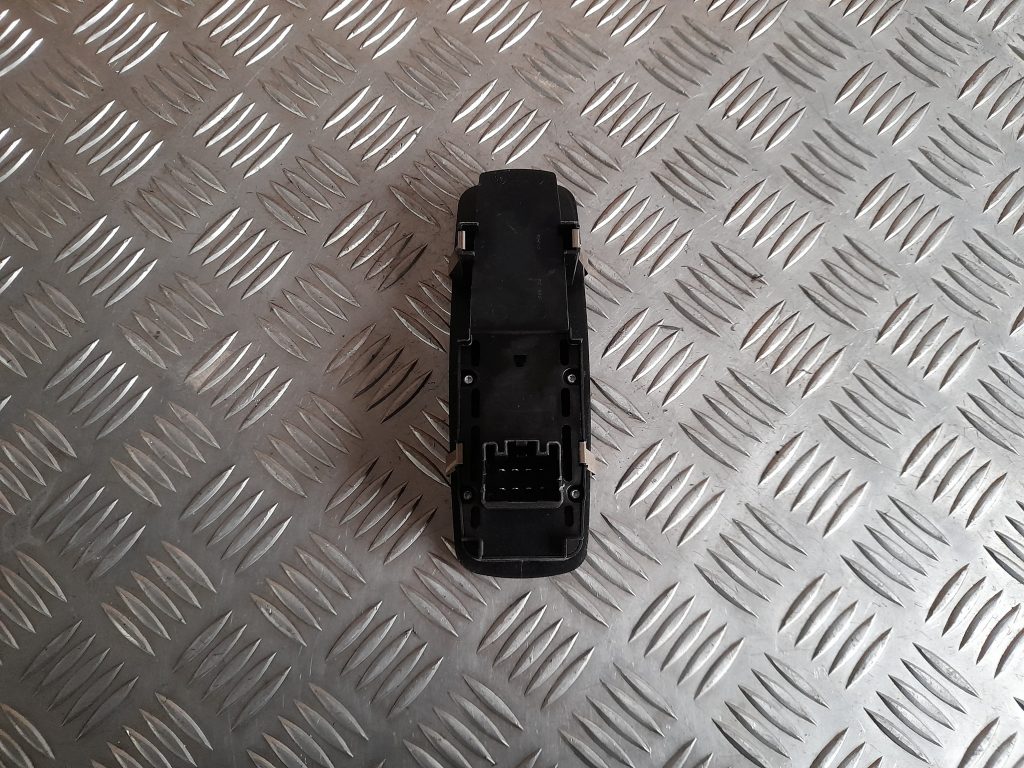 Pasažiera durvju slēdža pogas priekš DODGE JOURNEY 2008 2 Pasažiera durvju slēdža pogas priekš DODGE JOURNEY 2008