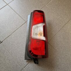 Aizmugurējais labais lukturis priekš CITROEN BERLINGO 2018- 9820554880