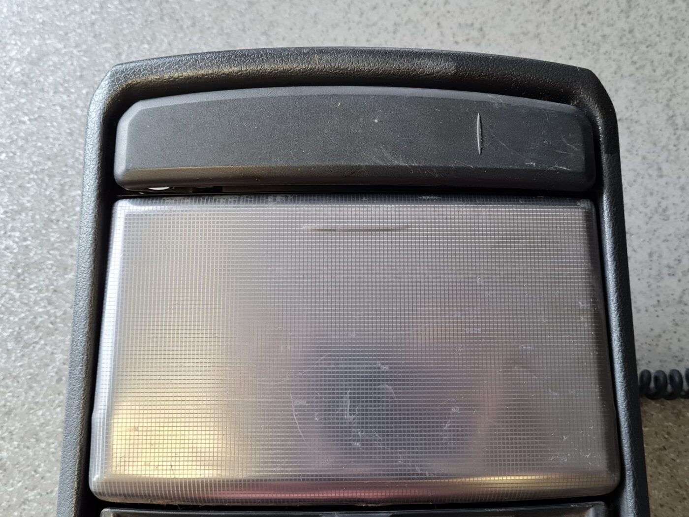 Krūzes turētājs priekš VOLVO XC90 2004