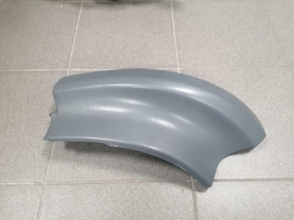 Priekšēja luktura kronšteins priekš Scania 2004- 1438564