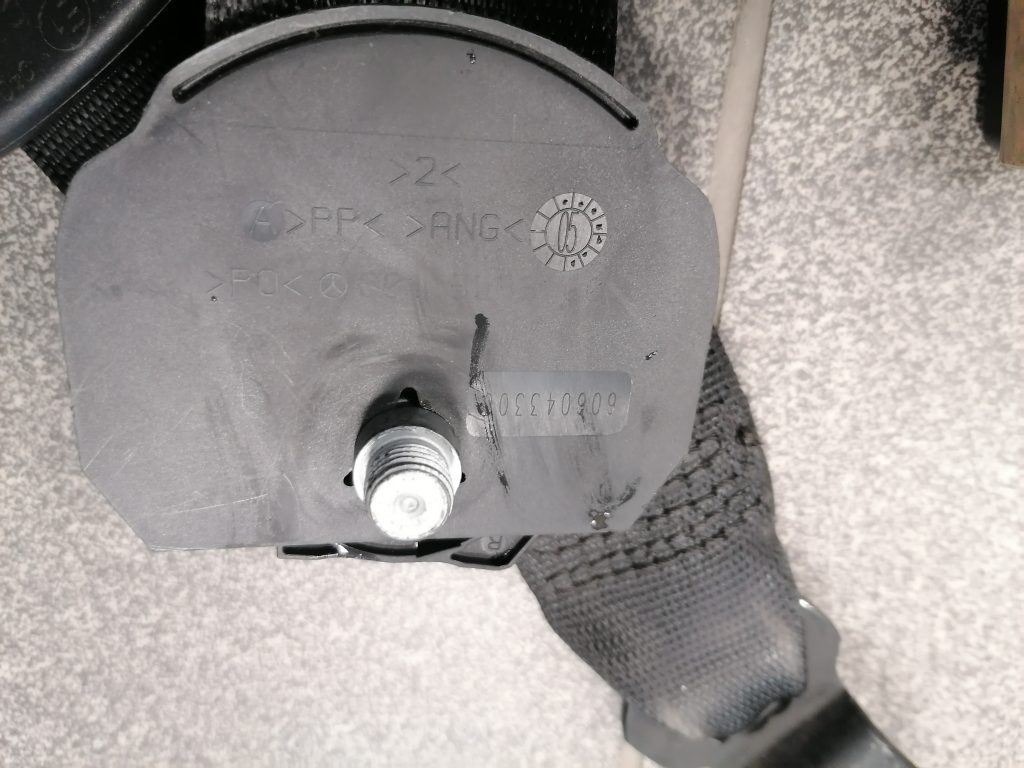 Priekšējā labā drošības josta priekš MERCEDES BENZ CLS 320 2005 5 Priekšējā labā drošības josta priekš MERCEDES BENZ CLS 320 2005