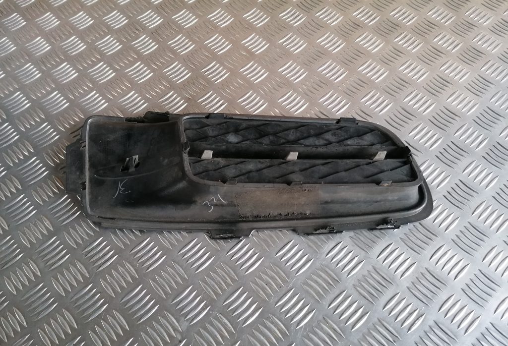 Miglas luktura reste, pa kreisi priekš BMW X5 E70 2006-2013 2 Miglas luktura reste, pa kreisi priekš BMW X5 E70 2006-2013