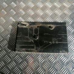 Akumulatora pamatnes kronšteins priekš TOYOTA AVENSIS 2012