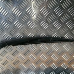 Aizmugurējā loga tīrītāja slotiņa priekš TOYOTA AVENSIS 2012