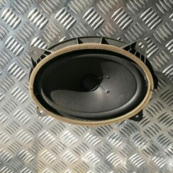 Durvju skaļrunis, apakšā priekš TOYOTA AVENSIS 2012