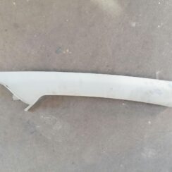 Priekšējas salona statnes apdare priekš TOYOTA AVENSIS 2012