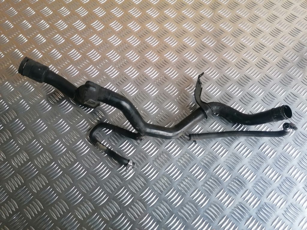 Dzesēšanas caurule priekš AUDI A4 2007