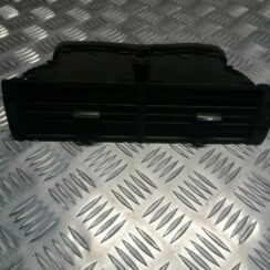 Mērinstrumentu paneļa gaisa vads, centrā priekš AUDI A4 2007