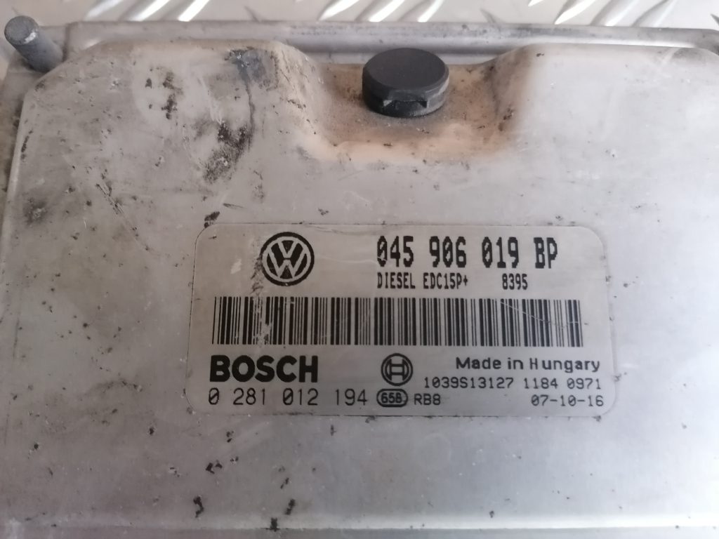 Dzinēja vadības bloks priekš VW POLO 2008 2 Dzinēja vadības bloks priekš VW POLO 2008