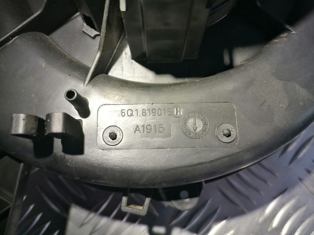 Salona ventilators priekš VW POLO 2008 2 Salona ventilators priekš VW POLO 2008