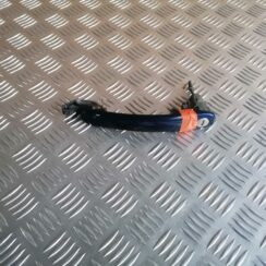 Priekšējāis kreisais durvju rokturis priekš VW POLO 2008