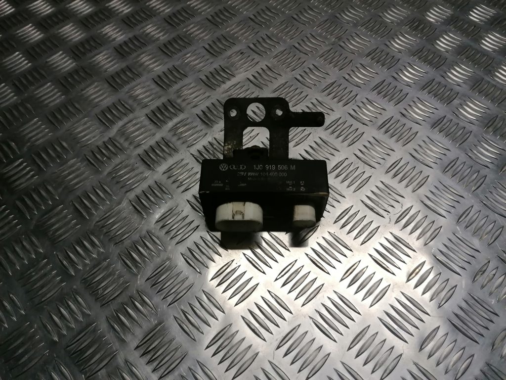 Ventilatora releja priekš VW POLO 2008 1 Ventilatora releja priekš VW POLO 2008