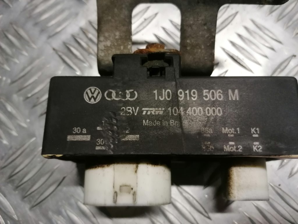 Ventilatora releja priekš VW POLO 2008 2 Ventilatora releja priekš VW POLO 2008