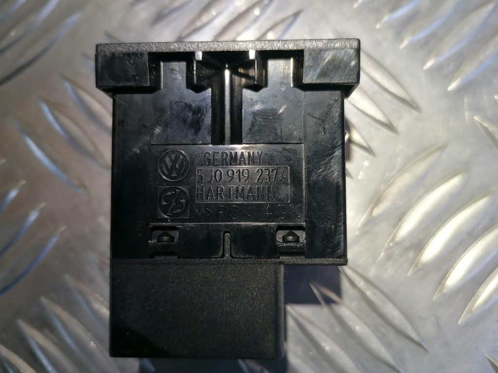 Drošības spilvena izslēgšanas slēdzis priekš ŠKODA FABIA 2008 2 Drošības spilvena izslēgšanas slēdzis priekš ŠKODA FABIA 2008