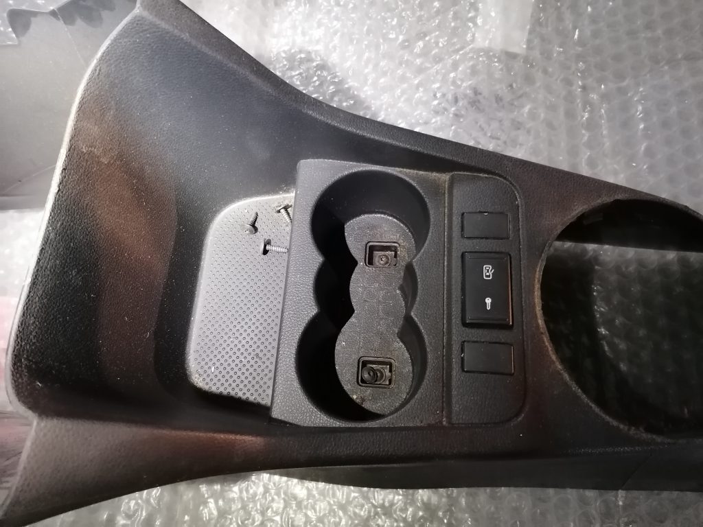 Centrālās konsoles apdares lielākā daļa priekš ŠKODA FABIA 2008 1 Centrālās konsoles apdares lielākā daļa priekš ŠKODA FABIA 2008