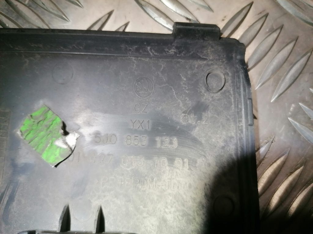 Restes uzlika priekš ŠKODA FABIA 2008 3 Restes uzlika priekš ŠKODA FABIA 2008