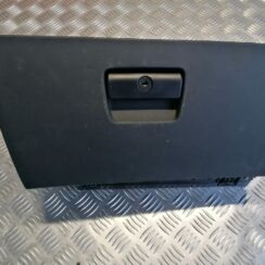 Mantu glabāšanas nodalījums pasažiera pusē priekš BMW 330D E91 2008 TOURING