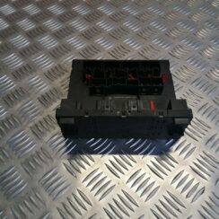 Komforta vadības bloks priekš VW TOURAN 2005